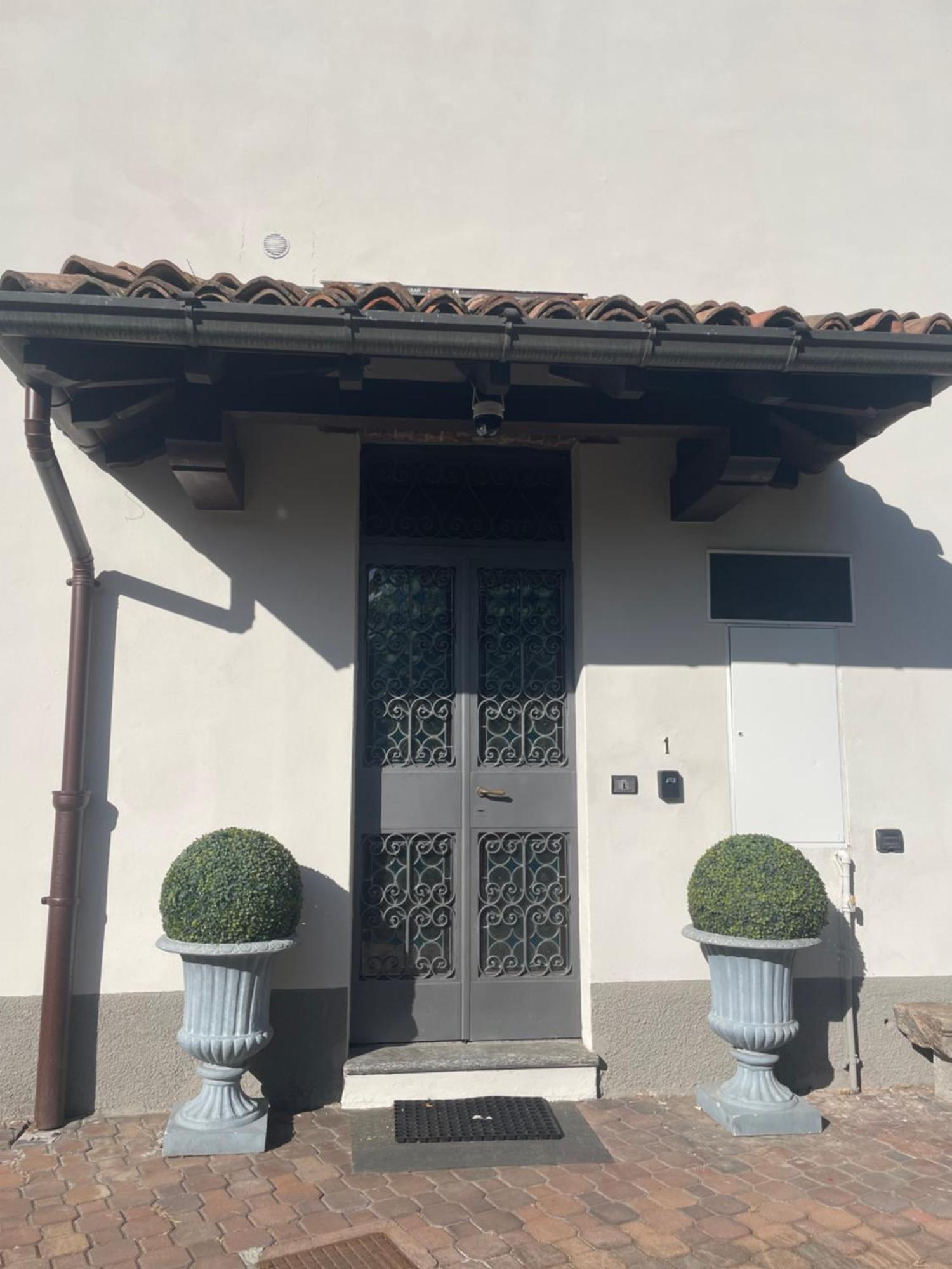 Villa Simona Malpensa Gallarate Exteriör bild