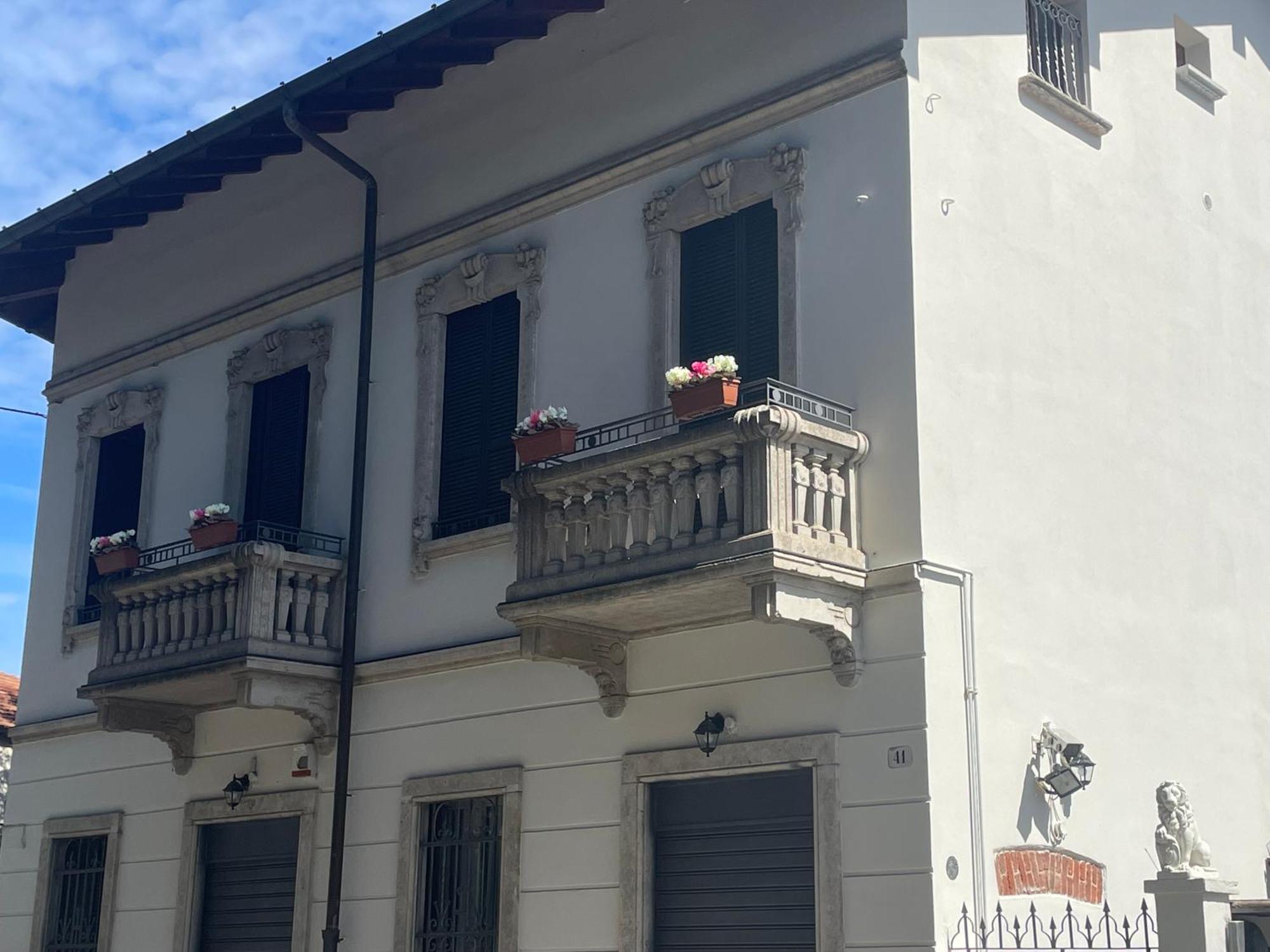 Villa Simona Malpensa Gallarate Exteriör bild